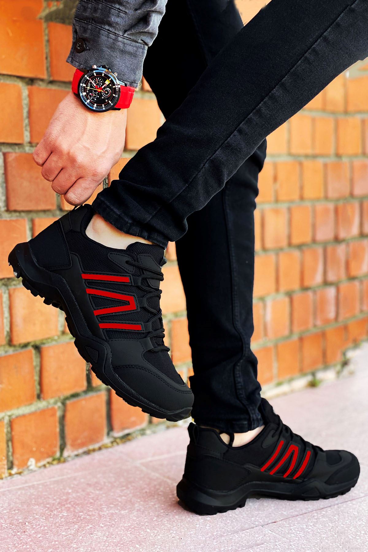 Siyah Kırmızı Outdoor Trekking Erkek Ayakkabı