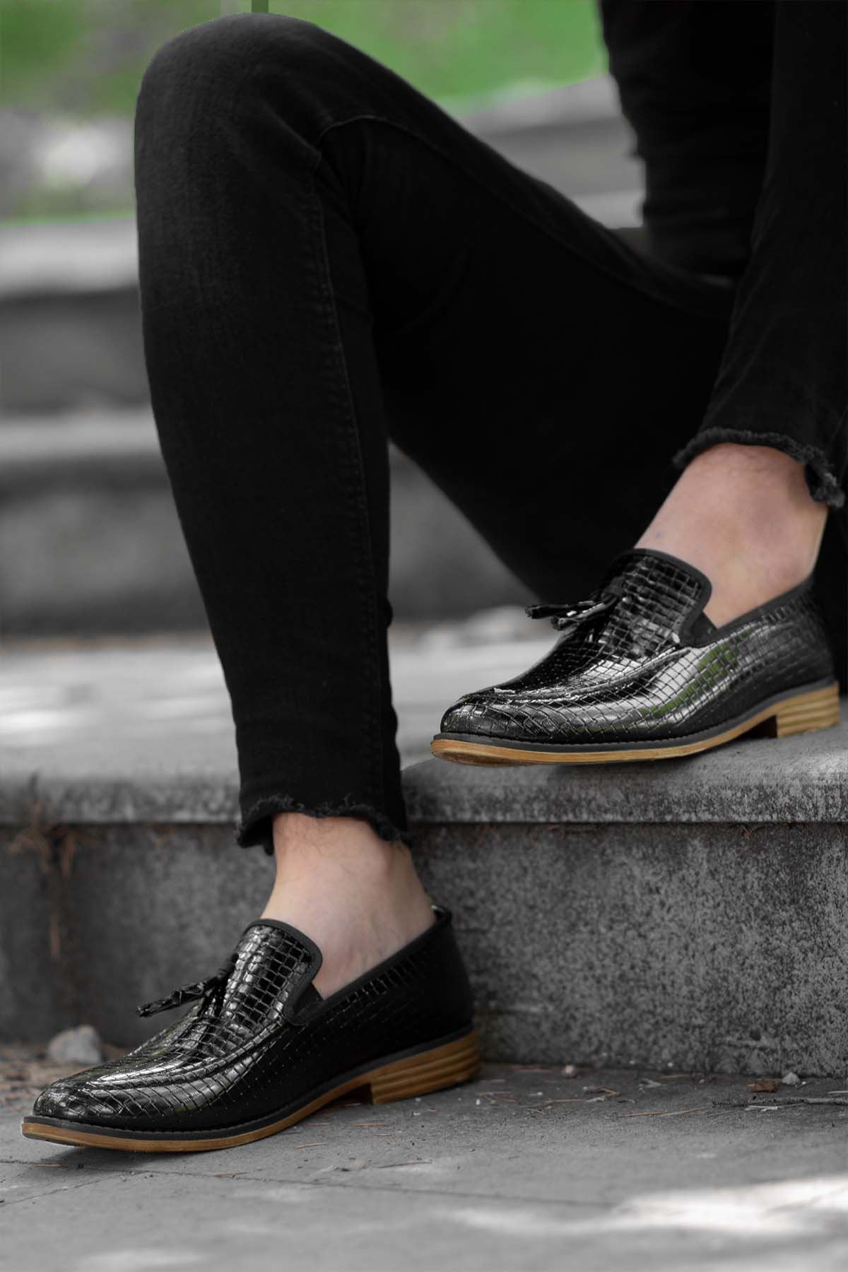 Siyah Rugan Kare Desen Erkek Klasik Ayakkabı