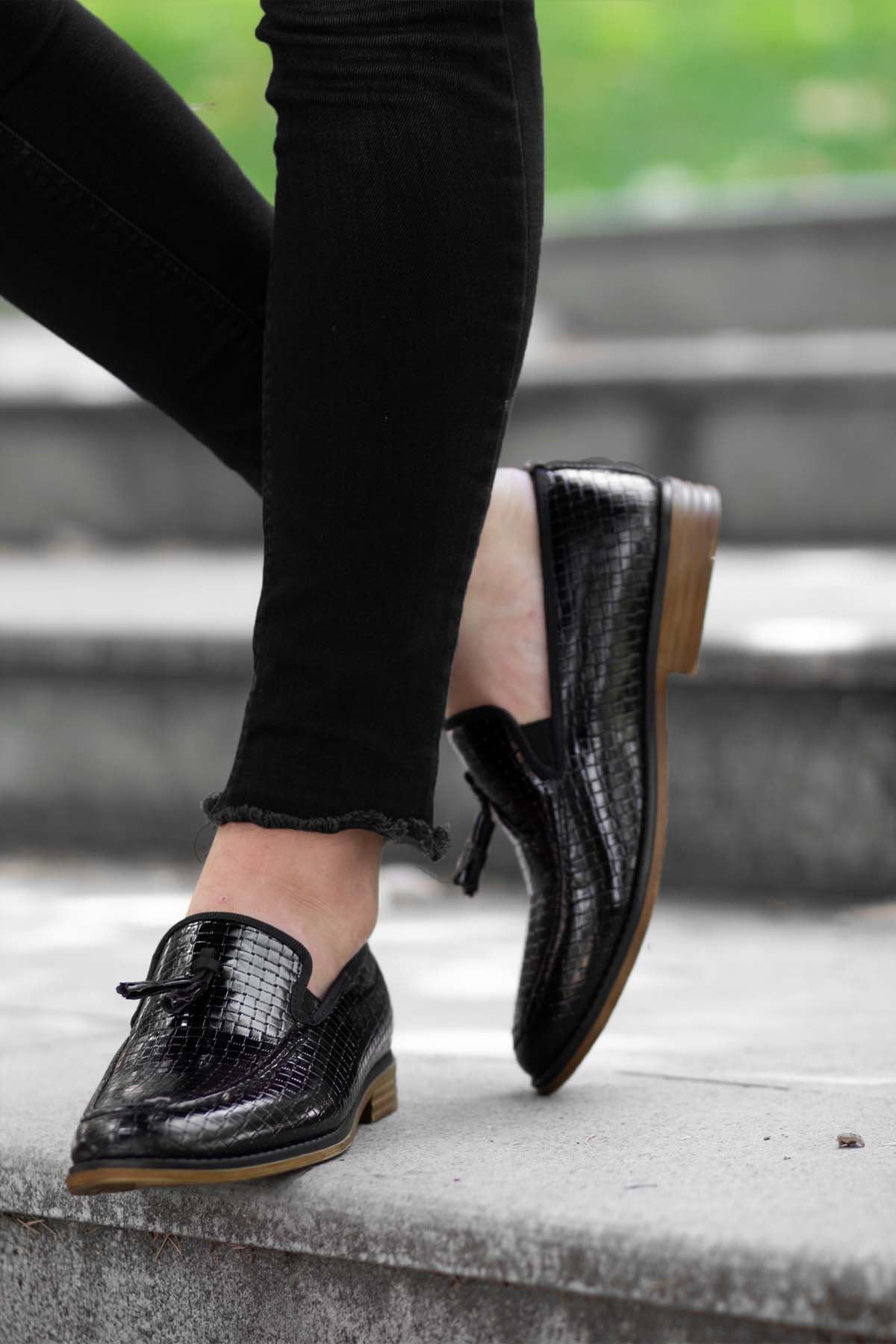 Siyah Rugan Kare Desen Erkek Klasik Ayakkabı