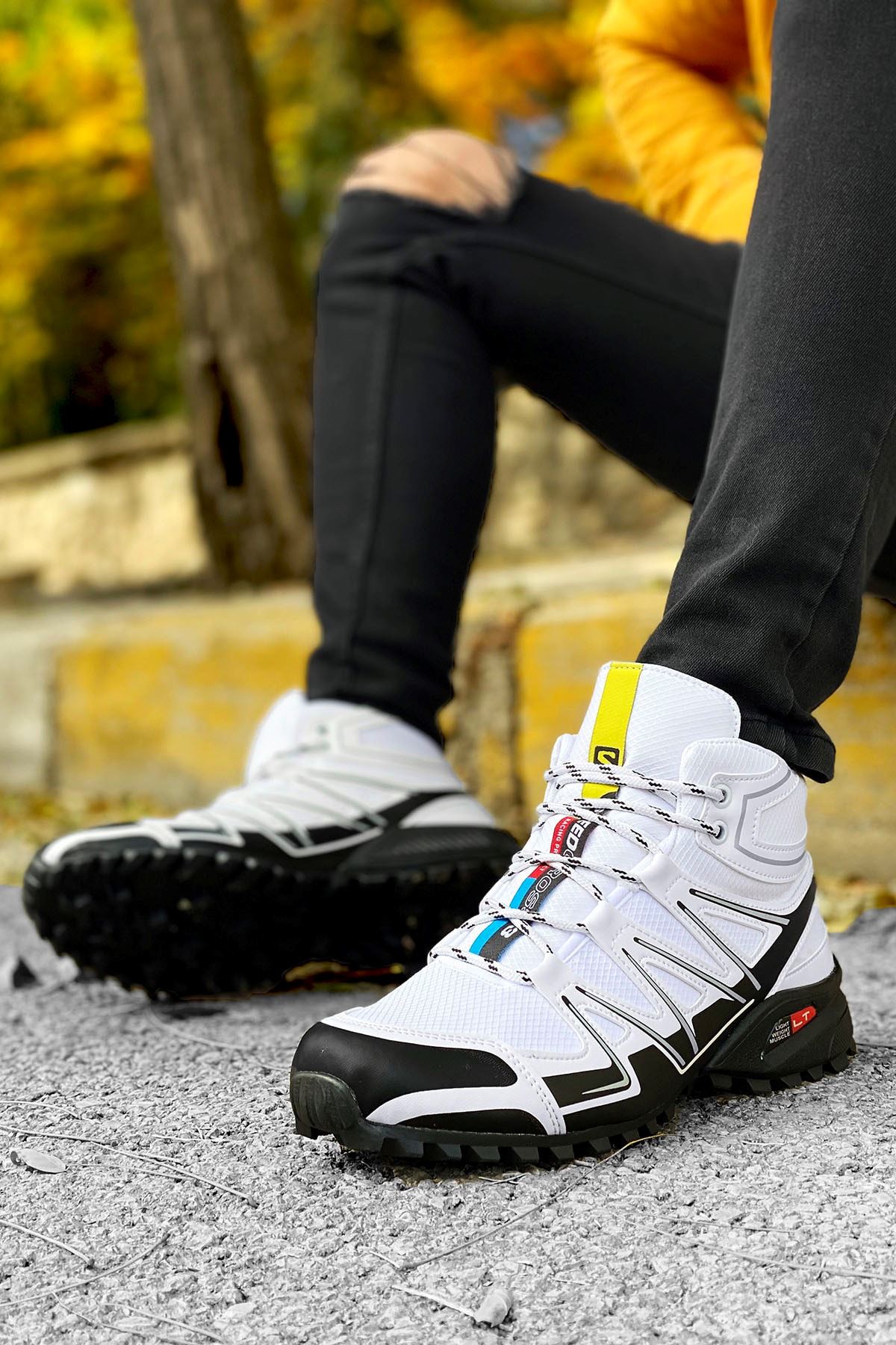 Beyaz Outdoor Trekking Erkek Bot -kapalı