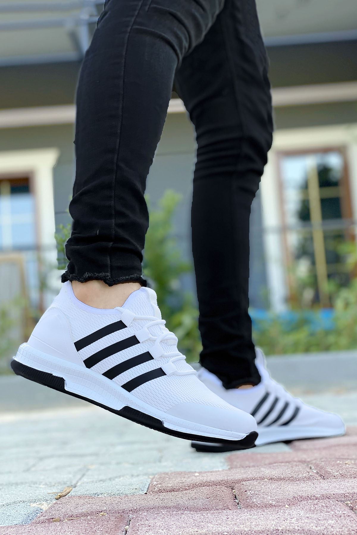 Beyaz Çizgili Ultra Hafif Triko Spor Ayakkabı