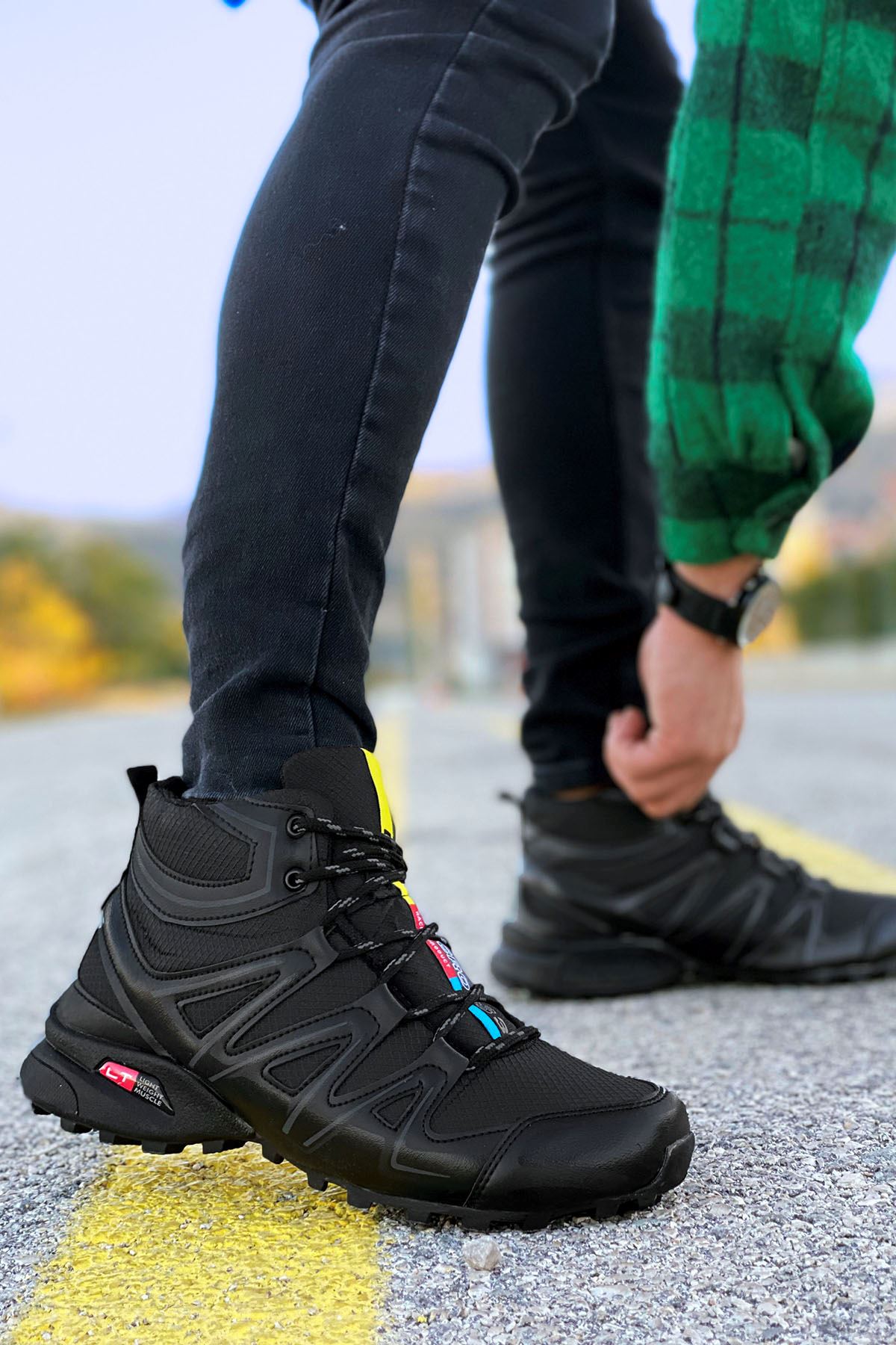 Siyah Outdoor Trekking Erkek Bot  -kapalı