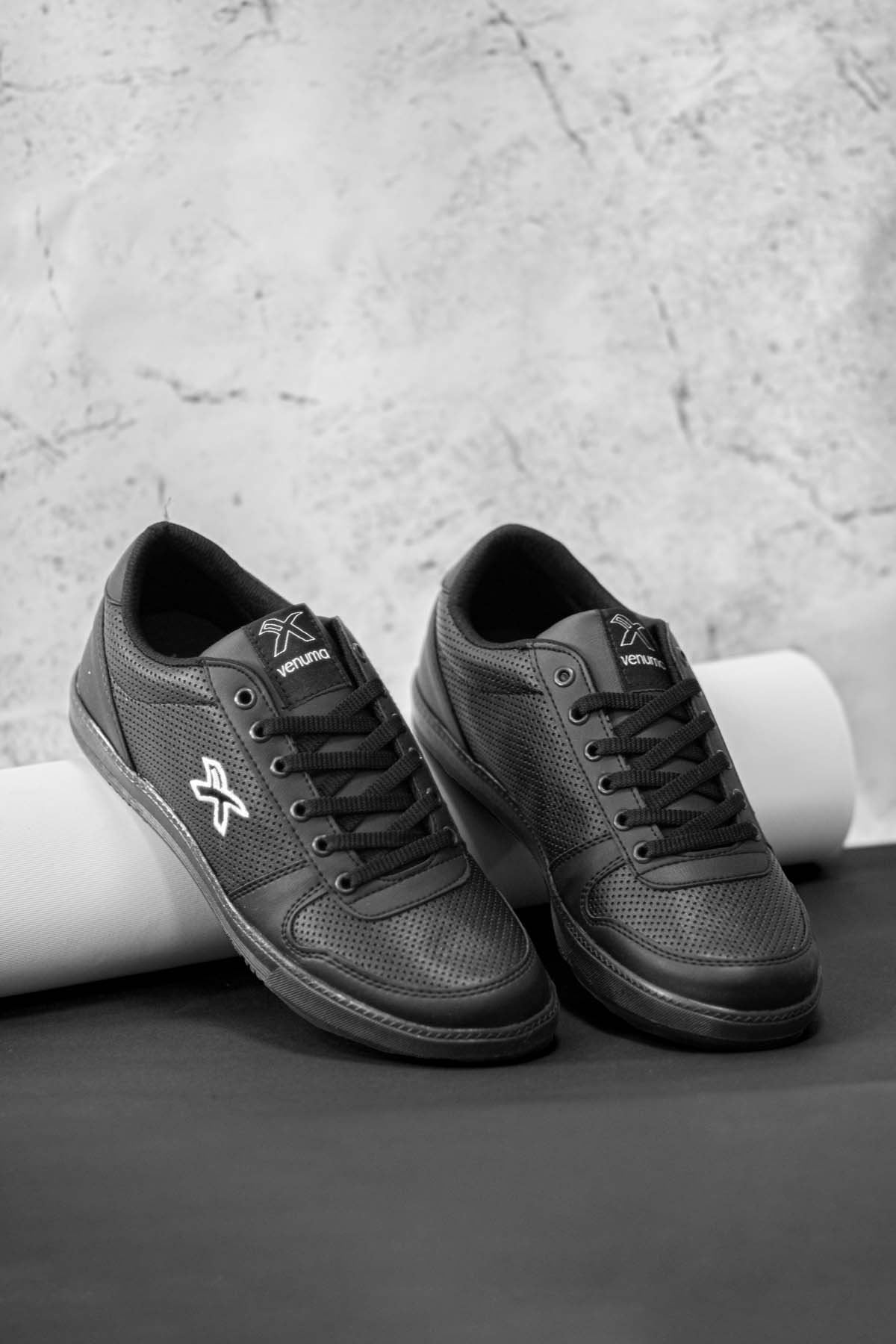 Siyah Bağcıklı Günlük Erkek Spor Ayakkabı