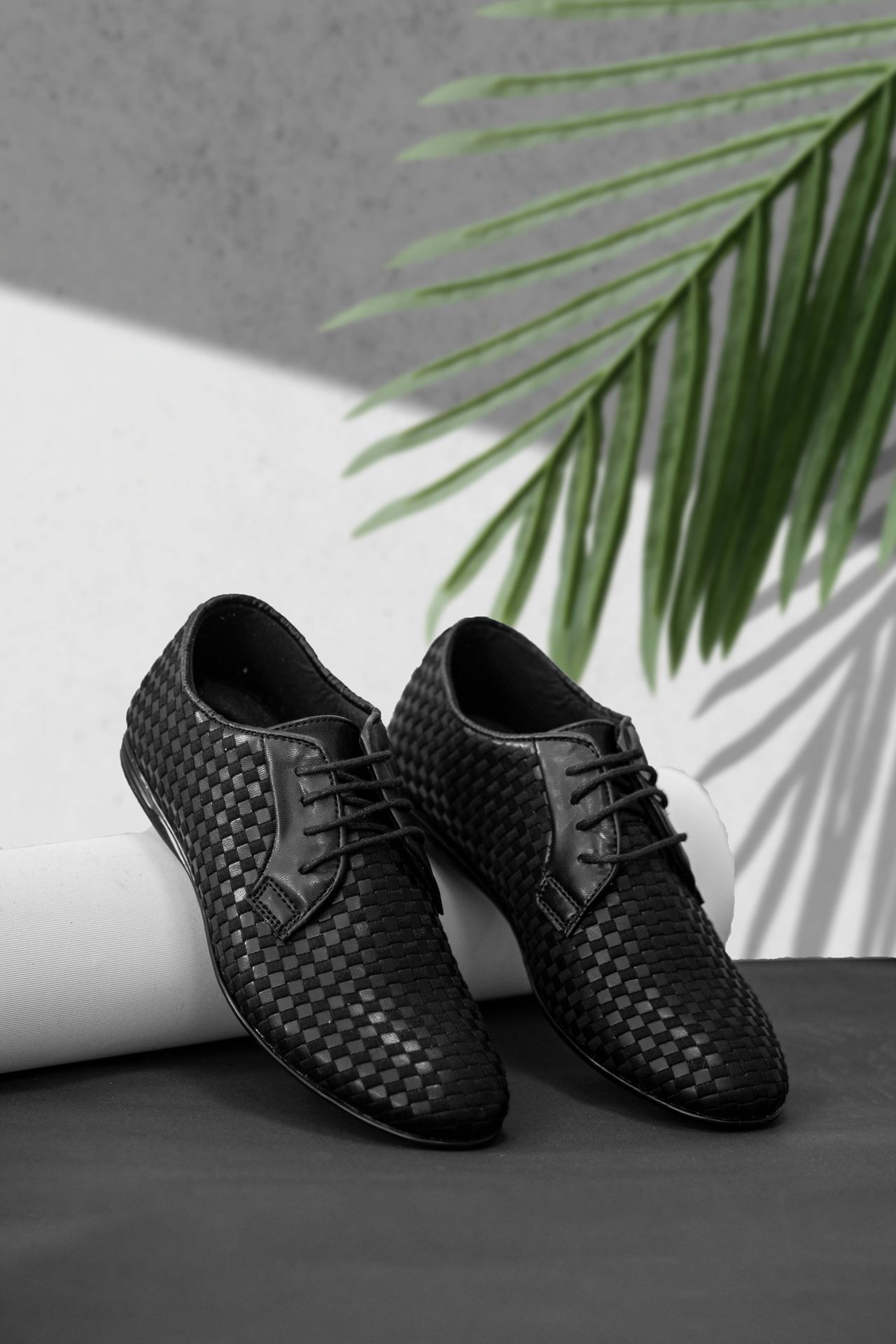 Siyah Kare Desen Erkek Klasik Ayakkabı