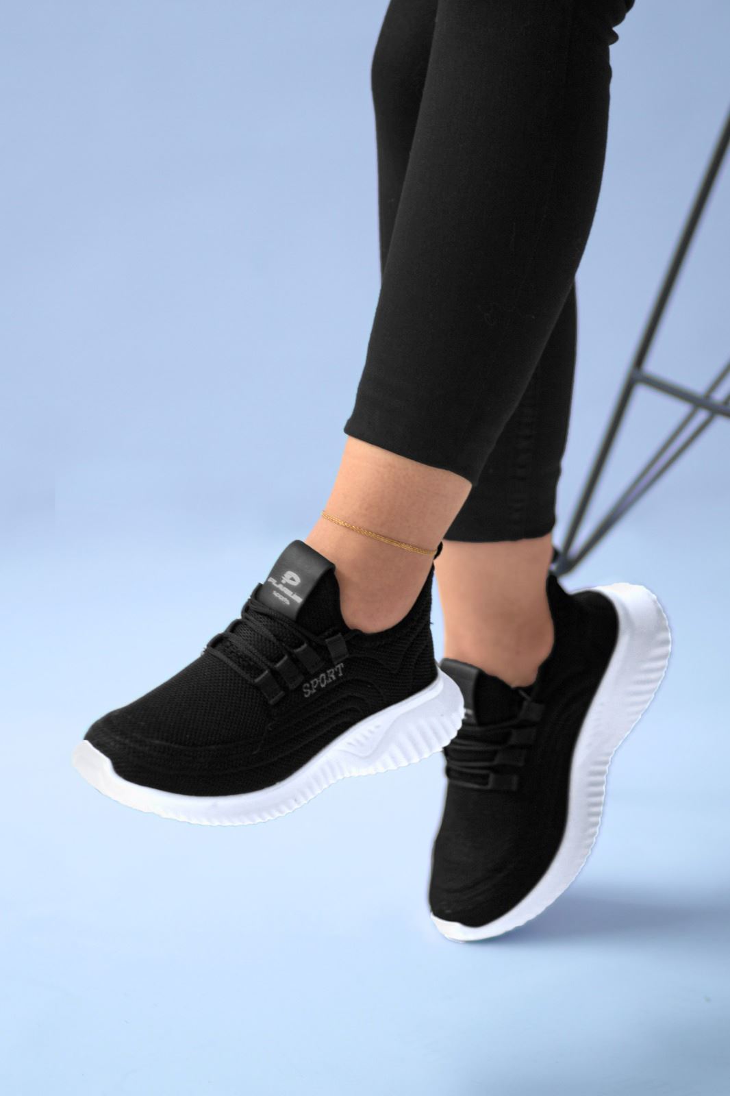 Siyah Beyaz Yazlık Kadın Triko Spor Ayakkabı
