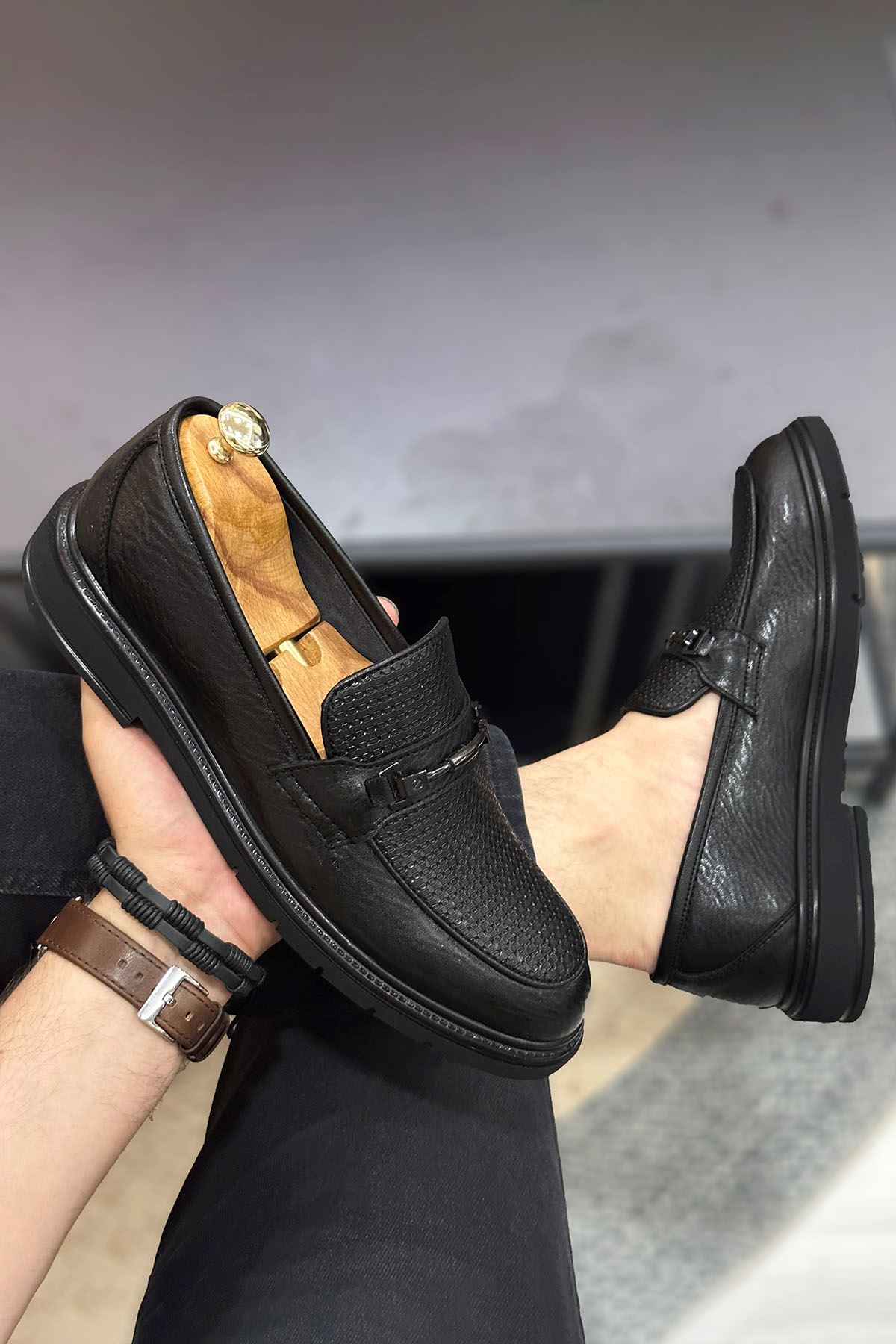 Siyah Desenli Tokalı Erkek Klasik Ayakkabı