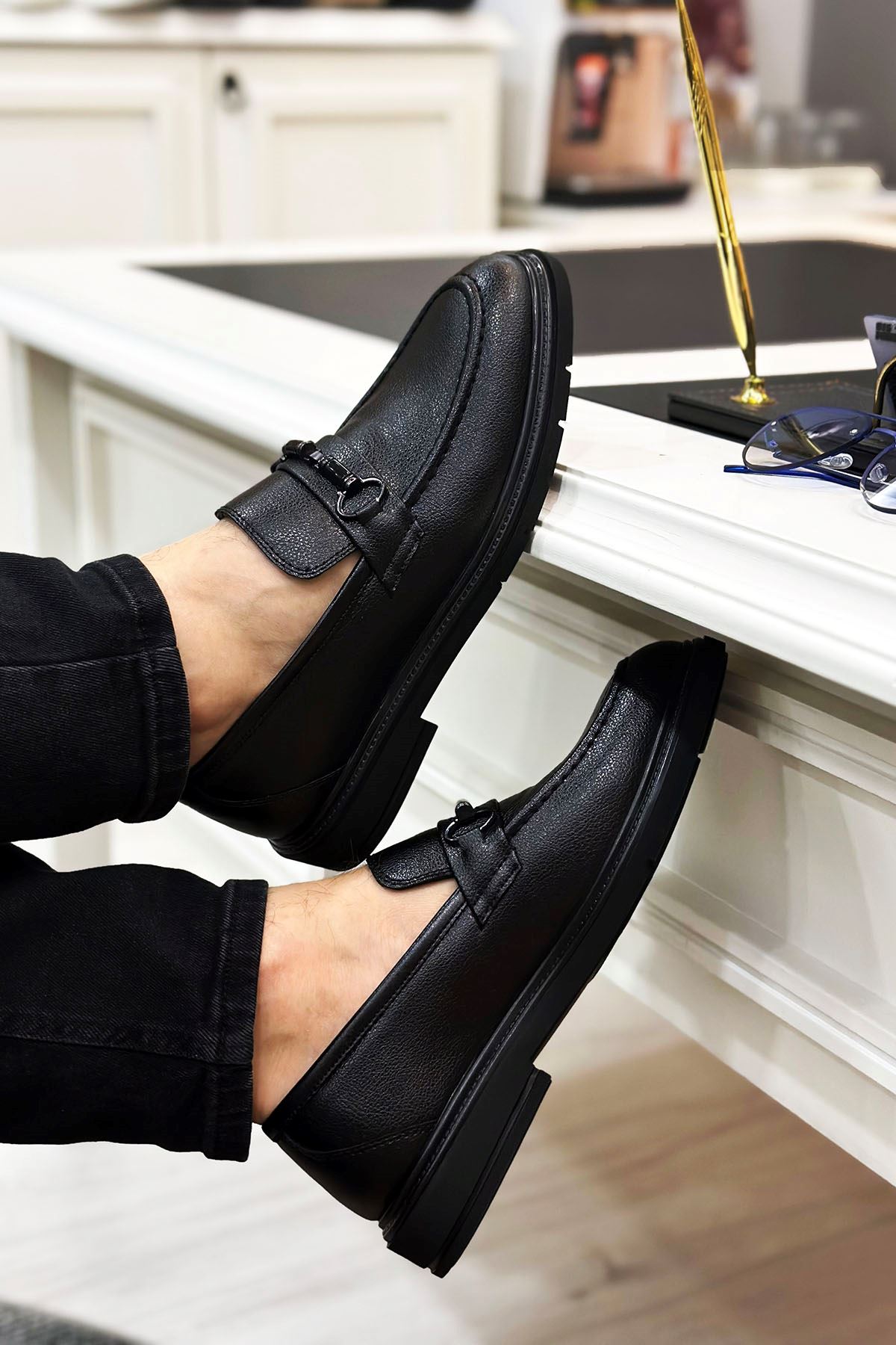 Siyah Cilt Tokalı Erkek Klasik Ayakkabı