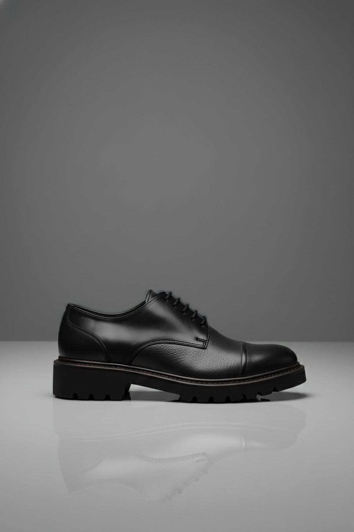 Siyah Desenli Hakiki Deri Erkek Klasik Ayakkabı
