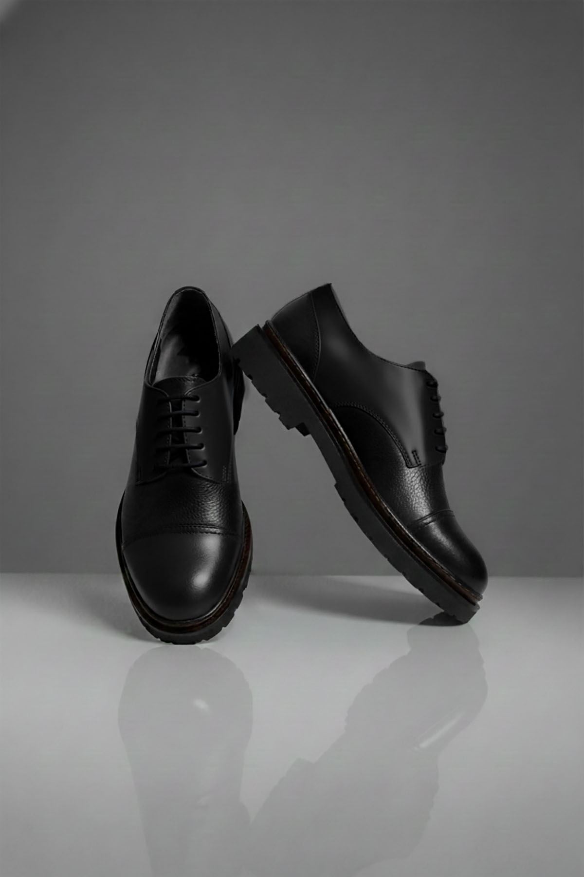 Siyah Desenli Hakiki Deri Erkek Klasik Ayakkabı