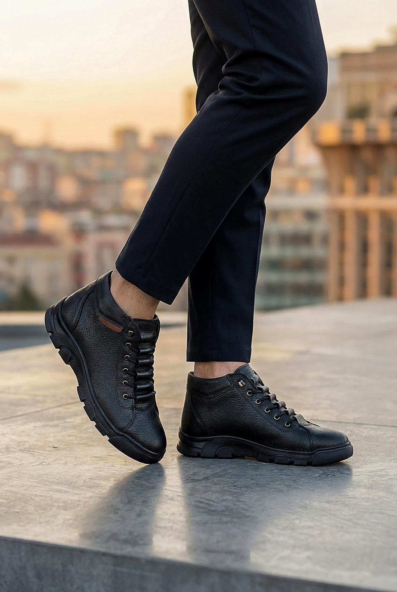 Siyah Merdiven Lastikli Hakiki Deri Erkek Bot