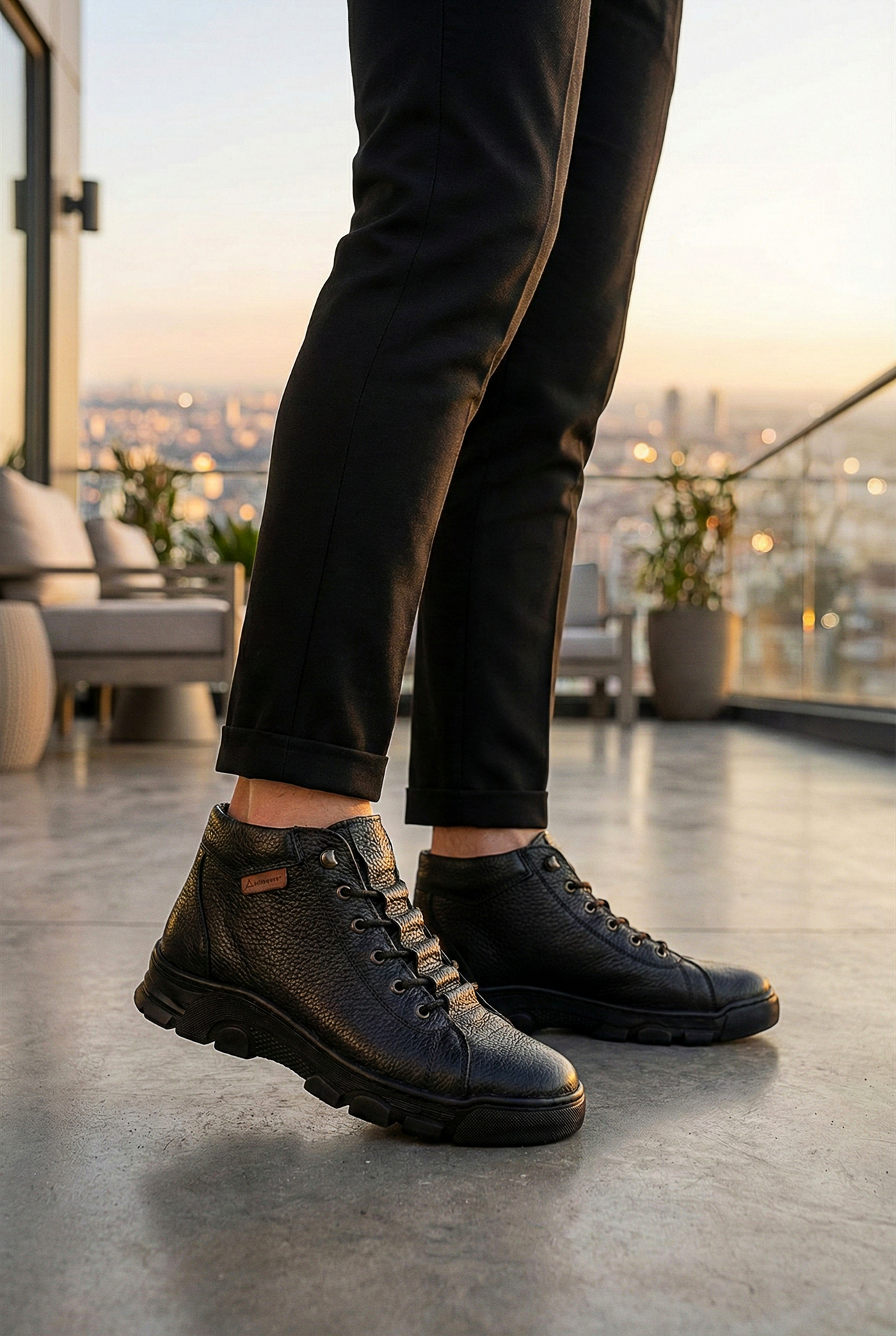 Siyah Merdiven Lastikli Hakiki Deri Erkek Bot