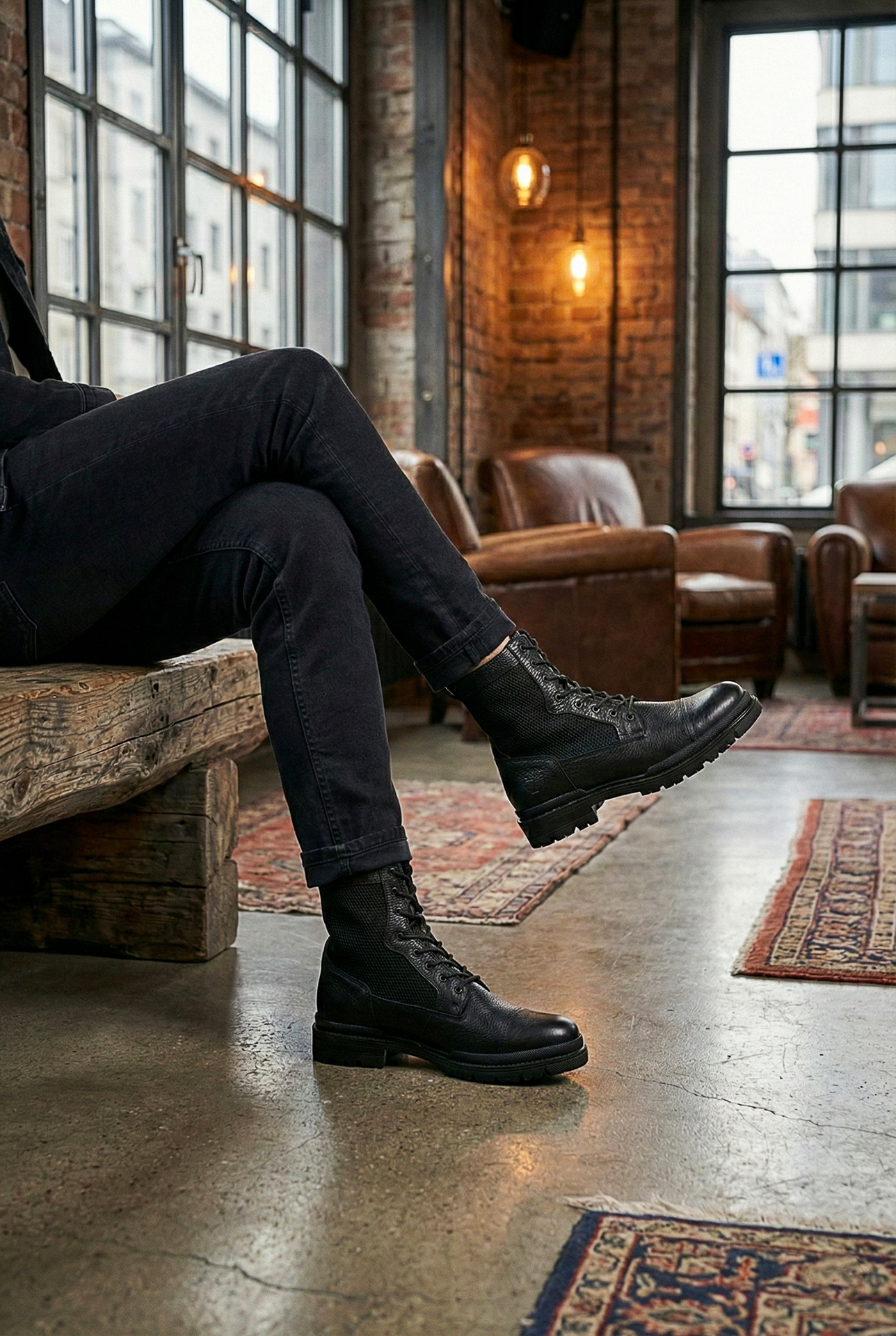 Siyah Hakiki Deri File Detay Erkek Bot