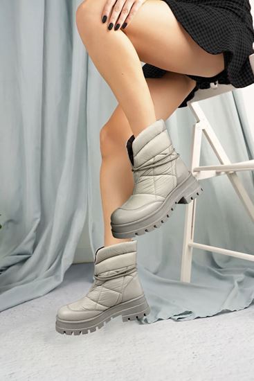 Kum  Kadın Spor Bot