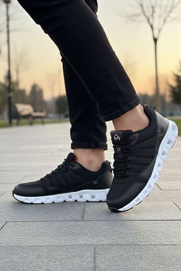 Siyah Beyaz Çizgili Erkek Spor Ayakkabı