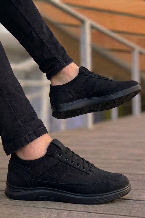 Siyah Delikli Model Bağcıklı Hakiki Deri Erkek Spor Ayakkabı 