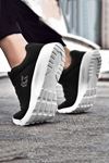 Siyah Beyaz Ultra Hafif Erkek Spor Ayakkabı